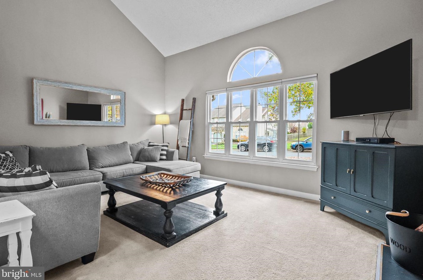 31 Laurel Cir, Upper Makefield PA  18940-3256 exterior