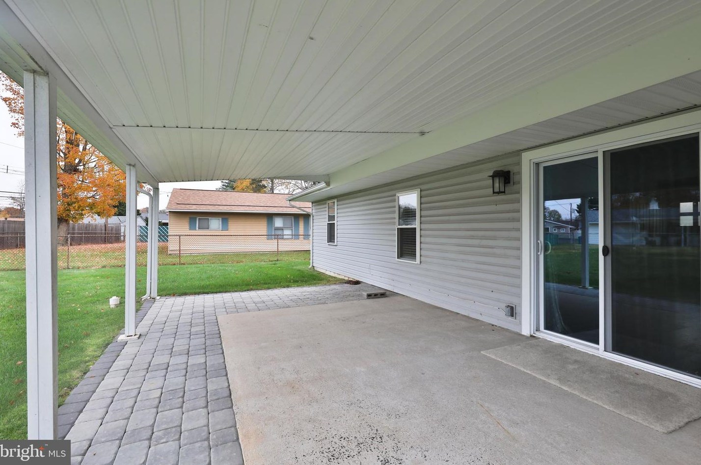 57 Greenbrook Dr, Levittown PA  19055-1915 exterior