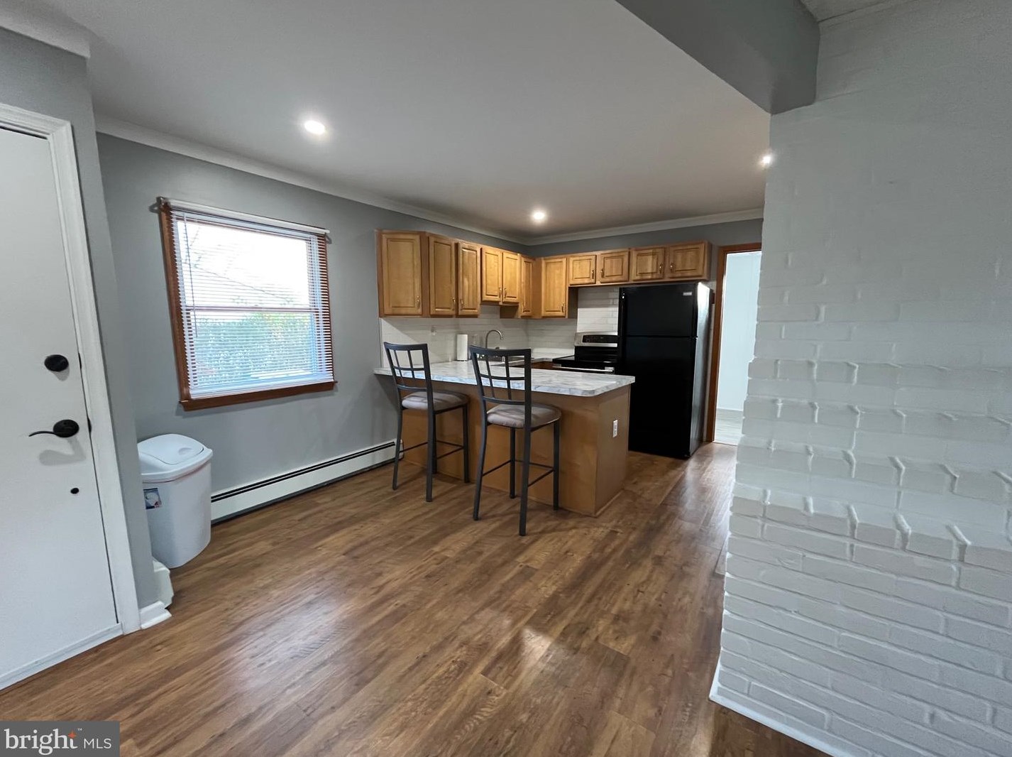 80 Black Walnut Rd, Levittown PA  19057-3016 exterior