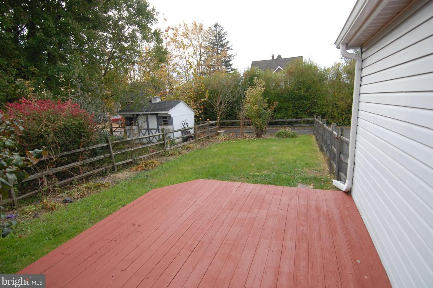 206 Chestnut St, Chalfont PA  18914-2906 exterior