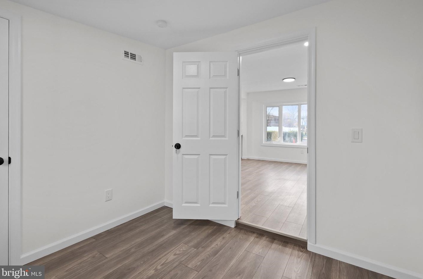315 Appletree Dr, Levittown PA  19055-1242 exterior