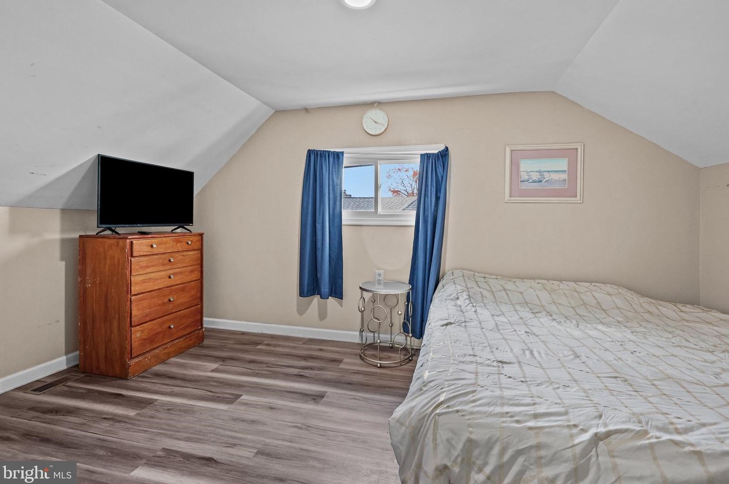 94 Coral Ln, Levittown PA  19055-1610 exterior