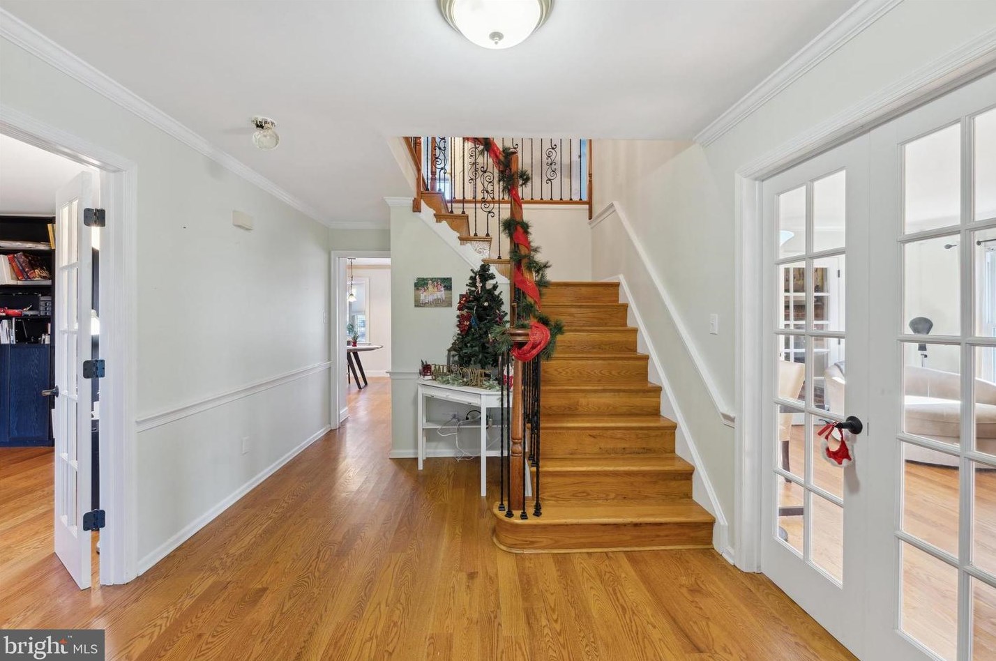 5 Emerald Ct, Upper Makefield PA  18940-2819 exterior