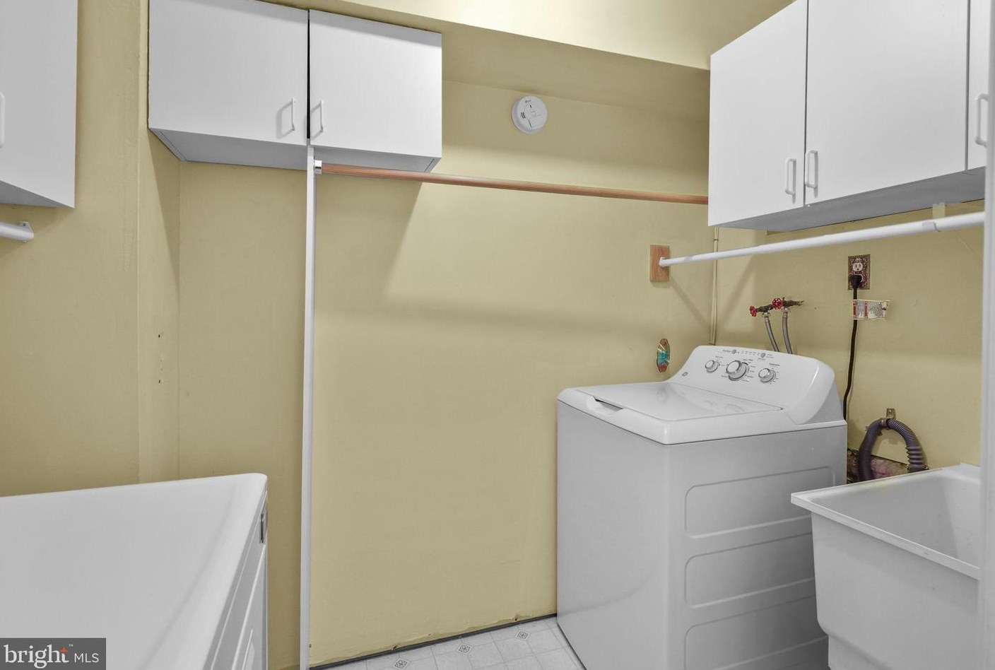 7 Brentwood Ct, Upper Makefield PA  18940-1403 exterior