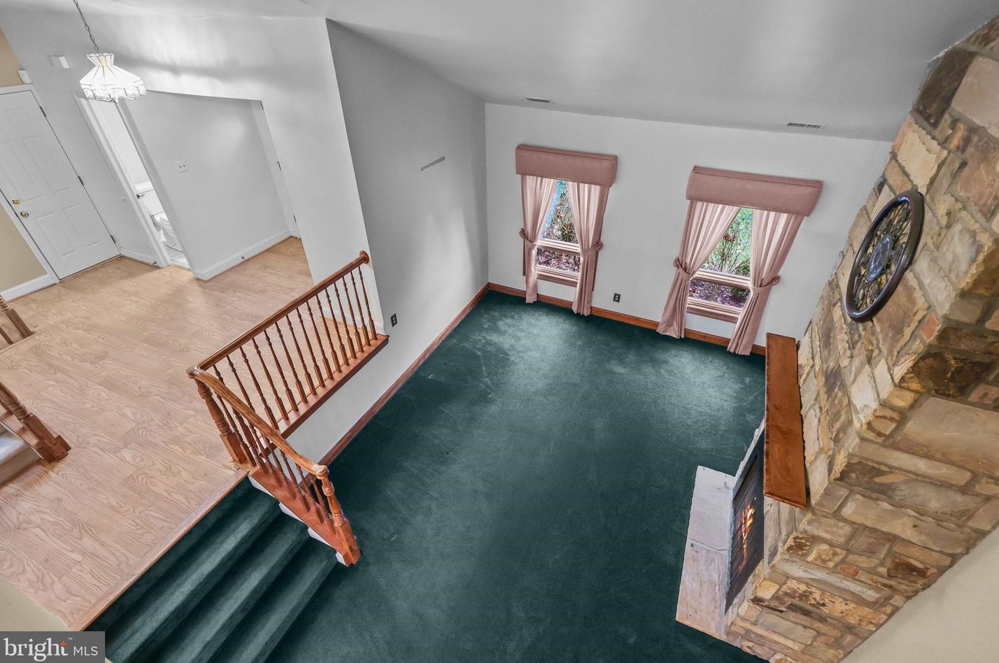 7 Brentwood Ct, Upper Makefield PA  18940-1403 exterior