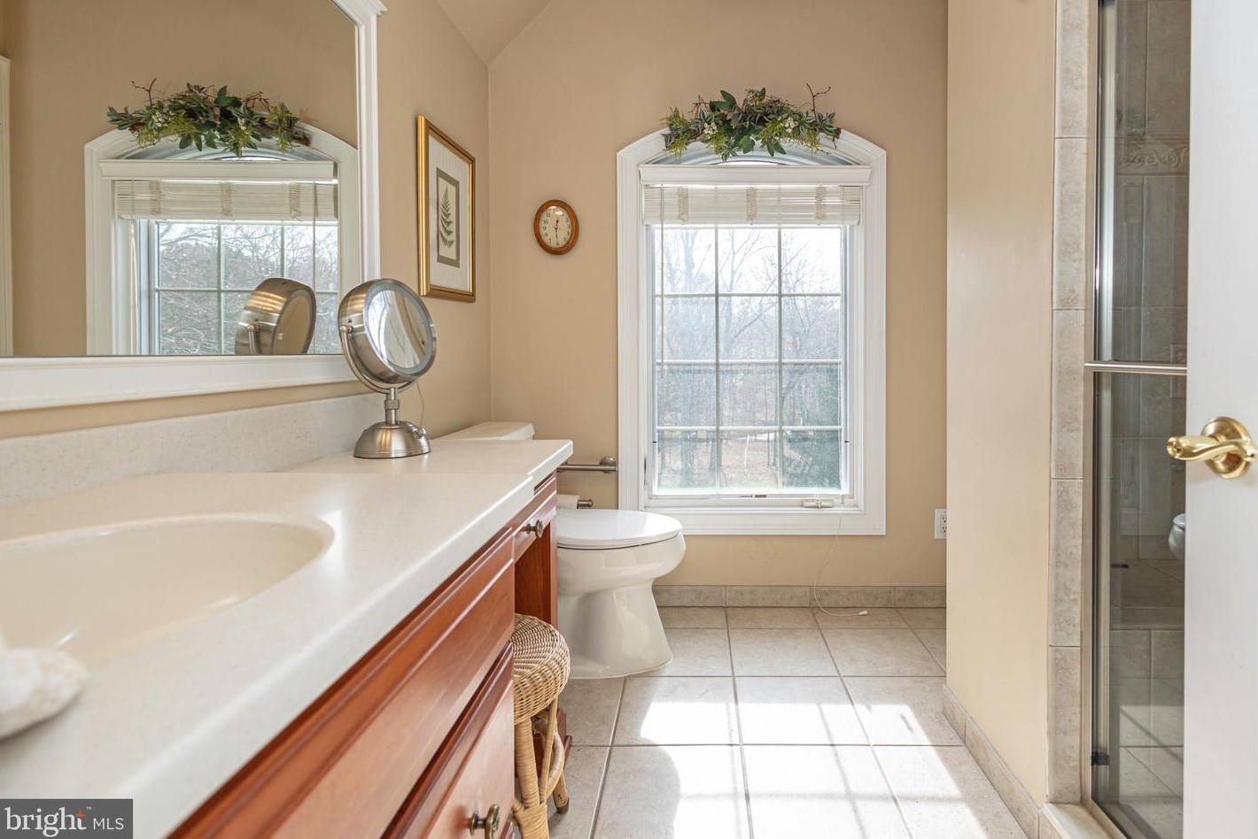 28 Thompson Mill Rd, Upper Makefield PA  18940-9628 exterior