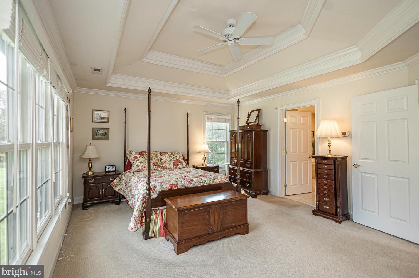 28 Thompson Mill Rd, Upper Makefield PA  18940-9628 exterior