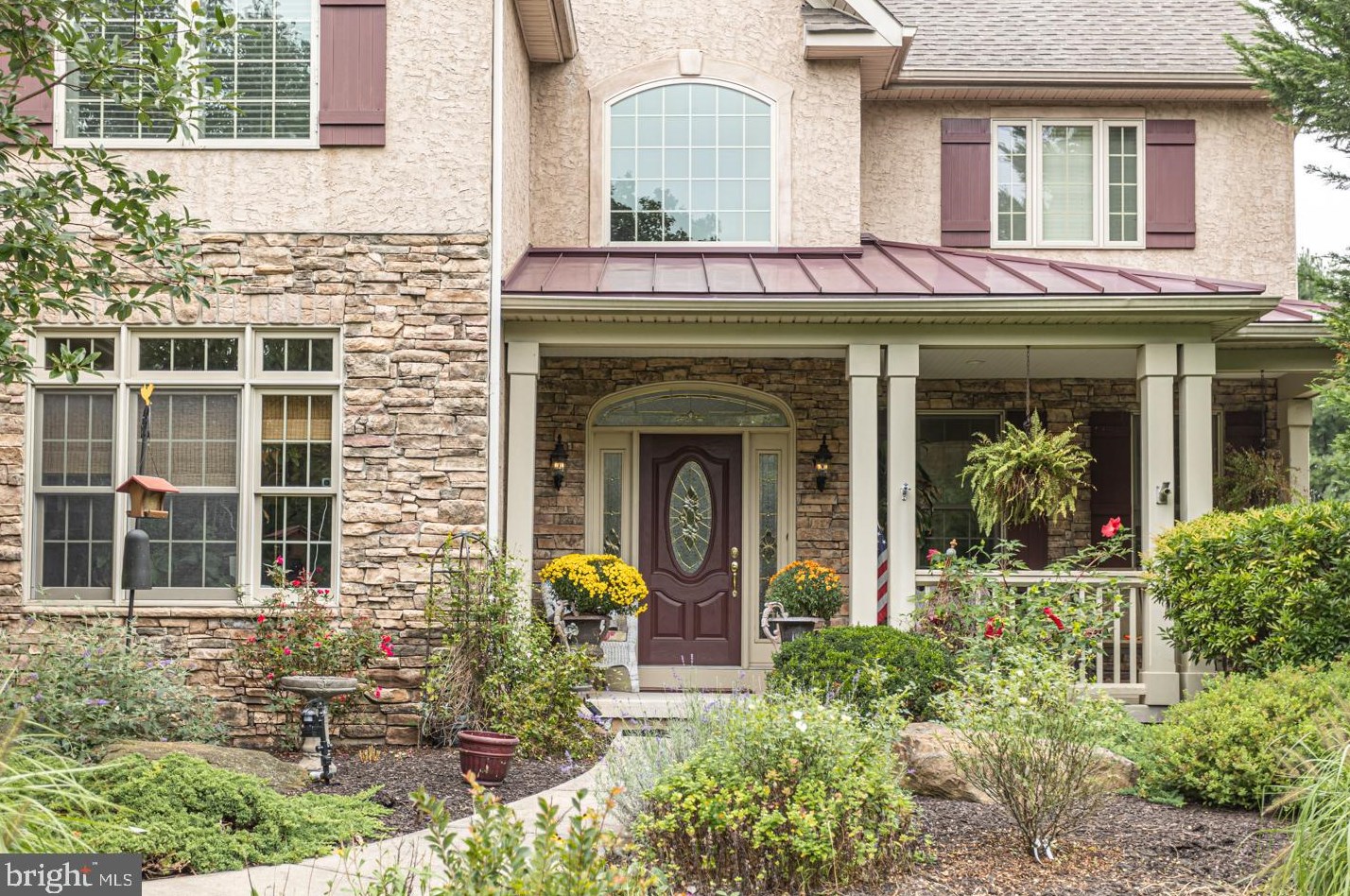 28 Thompson Mill Rd, Upper Makefield PA  18940-9628 exterior