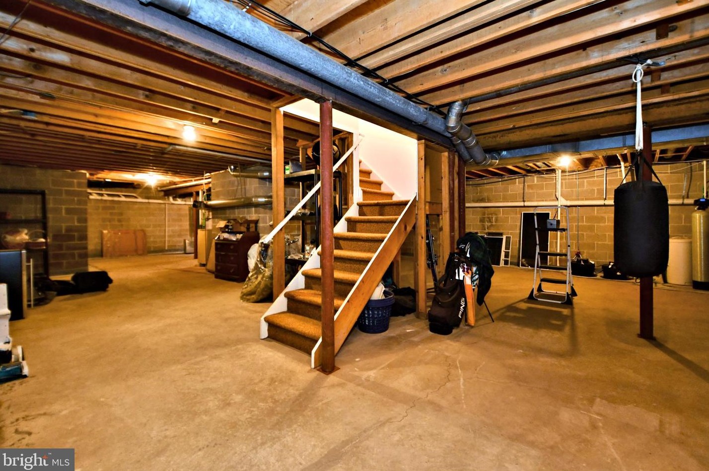 336 Woodhill Rd, Upper Makefield PA 18940-2517 exterior