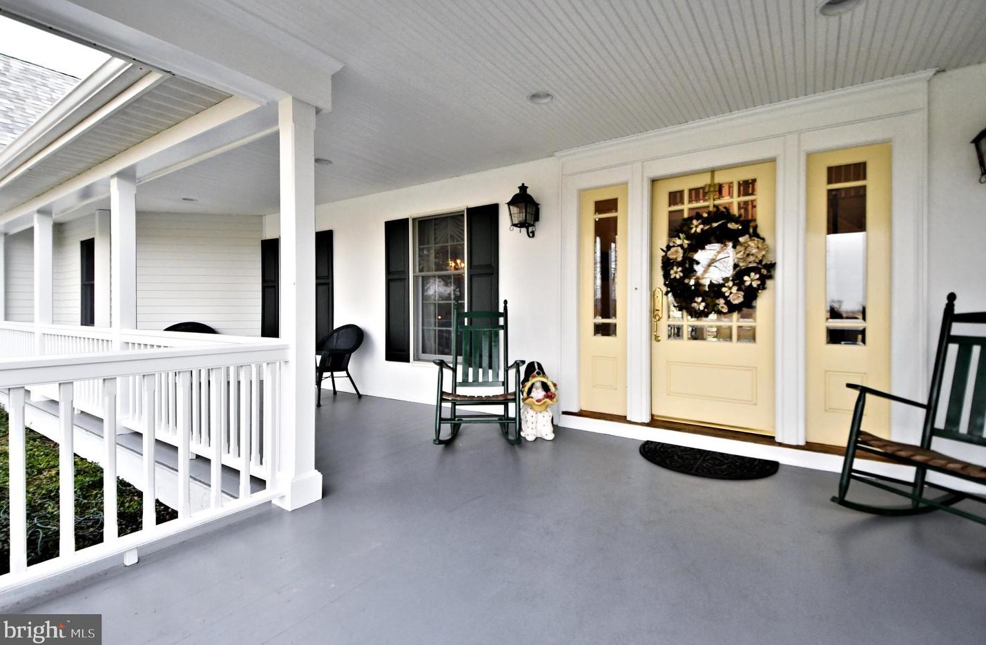 336 Woodhill Rd, Upper Makefield PA 18940-2517 exterior