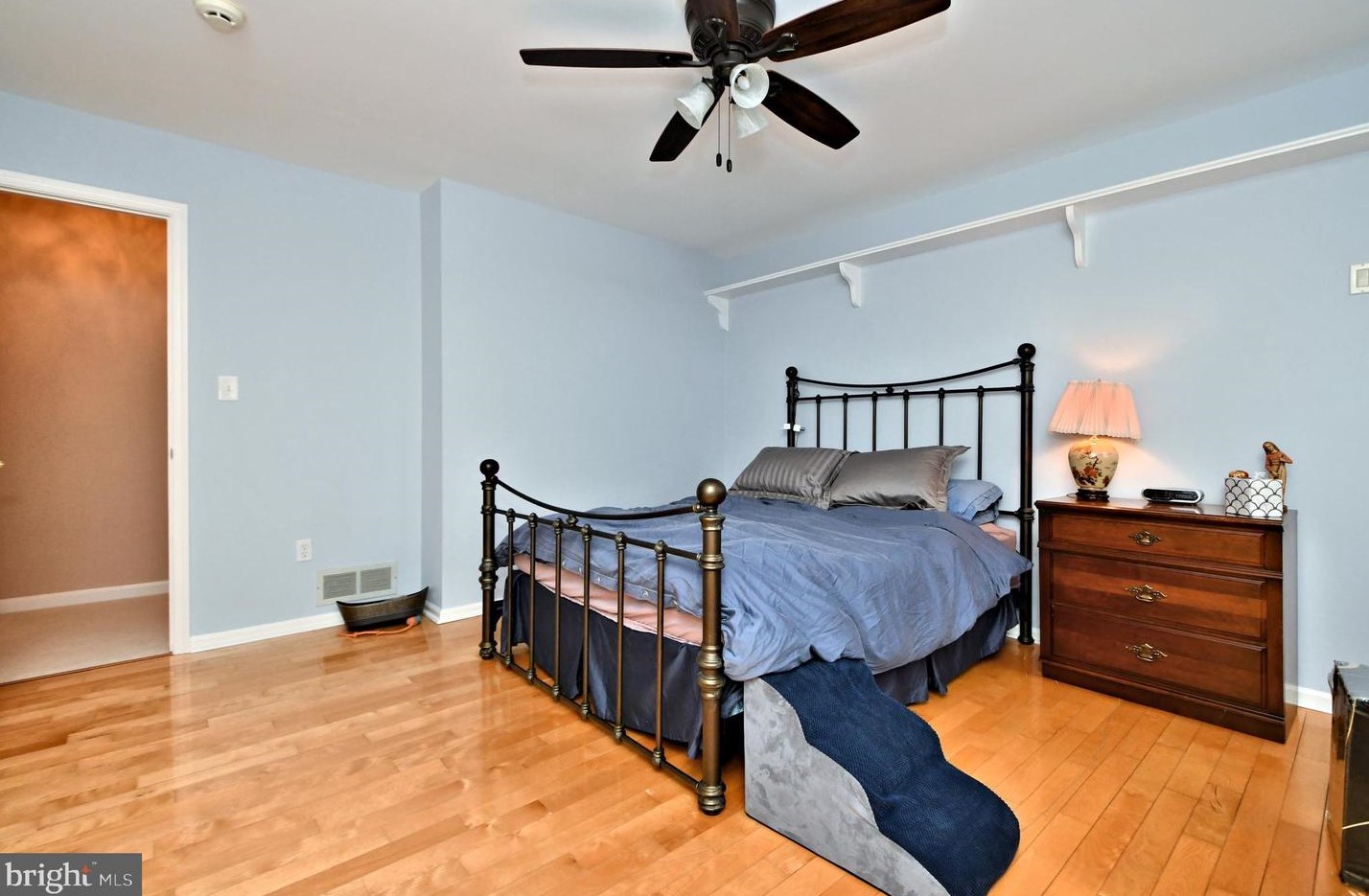 336 Woodhill Rd, Upper Makefield PA 18940-2517 exterior