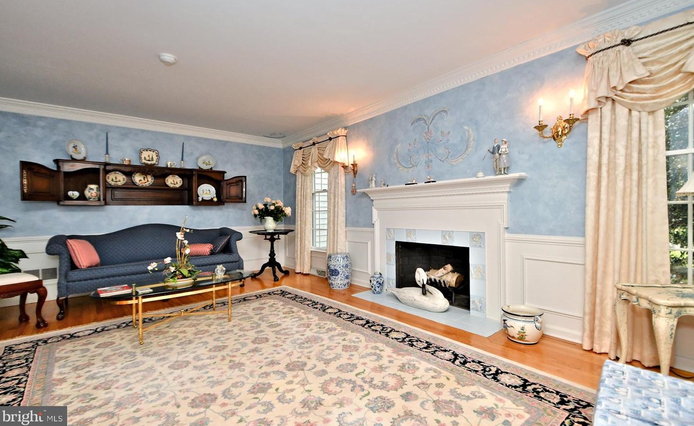 336 Woodhill Rd, Upper Makefield PA 18940-2517 exterior