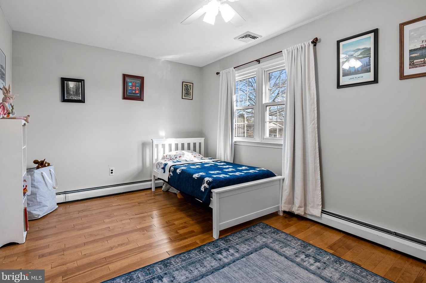 318 Lincoln Ave, Upper Makefield PA 18940-2211 exterior