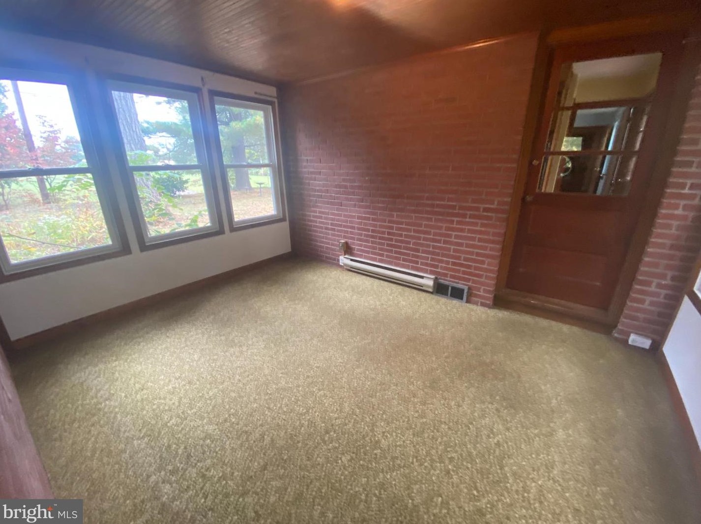 483 Linton Hl Rd, Upper Makefield PA 18940-1205 exterior