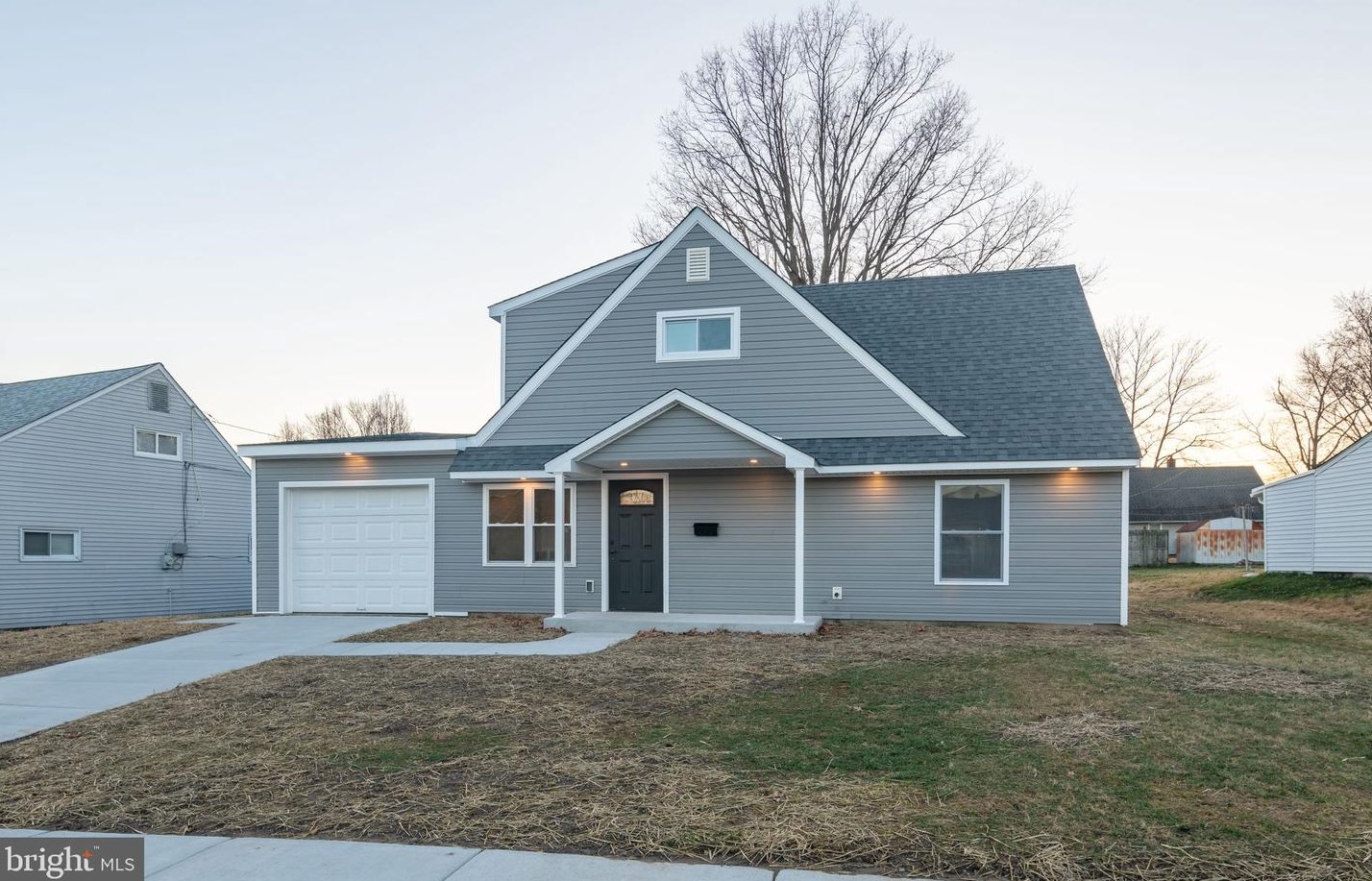 65 Rambler Ln, Levittown PA  19055-1401 exterior