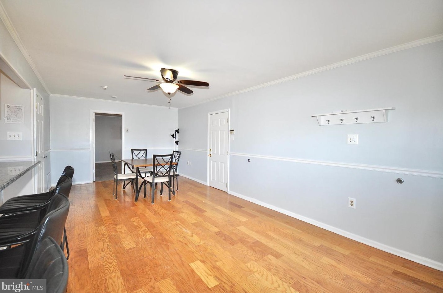 17 Disk Ln, Levittown PA  19055-1713 exterior