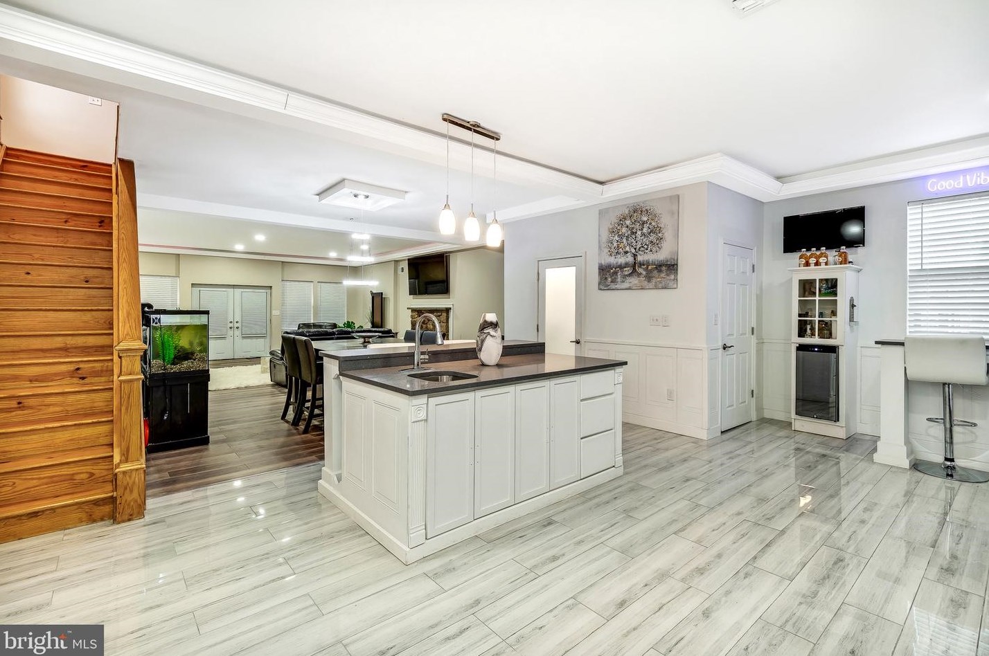 47 Woodside Ave, Levittown PA  19057-4507 exterior