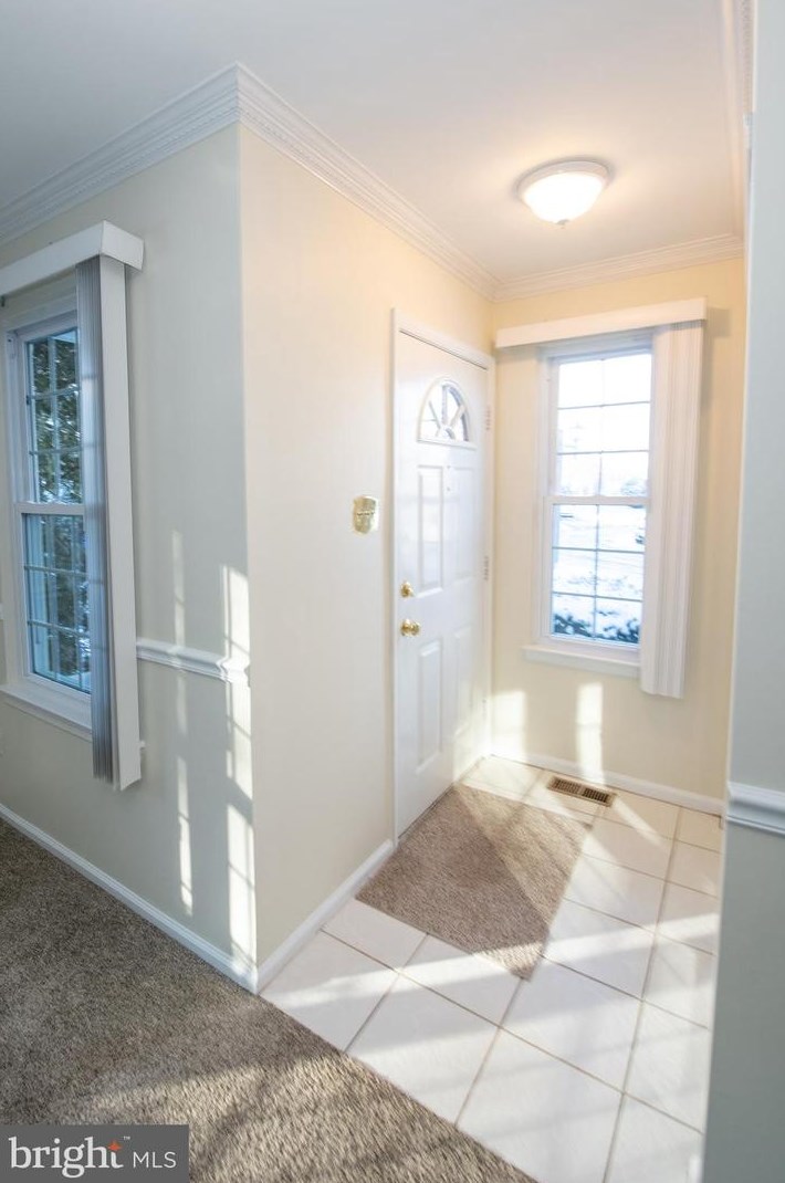 13 Ascot Ct, Upper Makefield PA  18940-1636 exterior