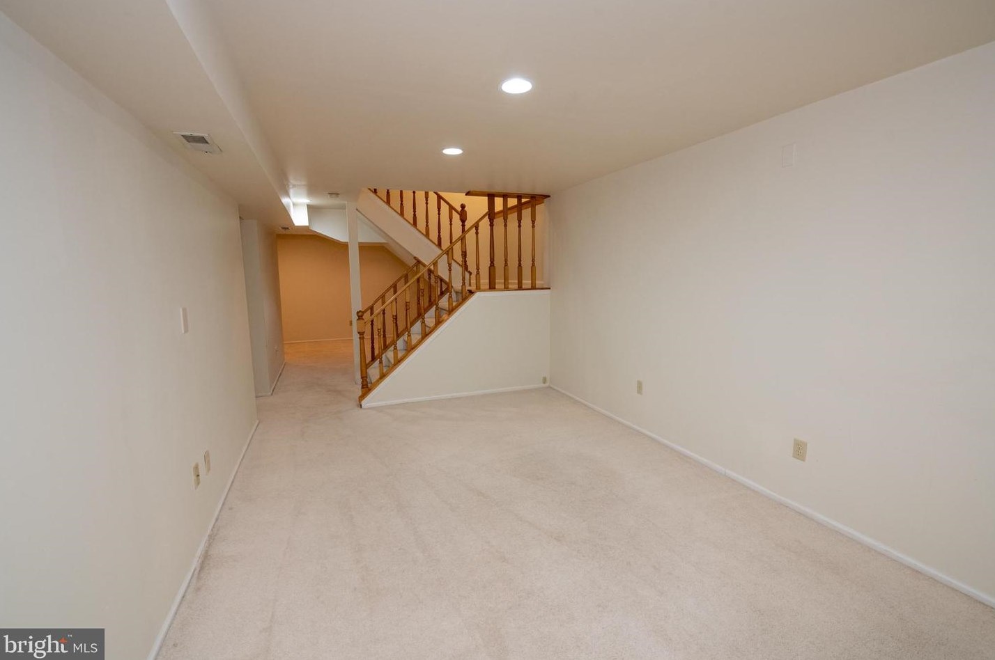 13 Ascot Ct, Upper Makefield PA  18940-1636 exterior