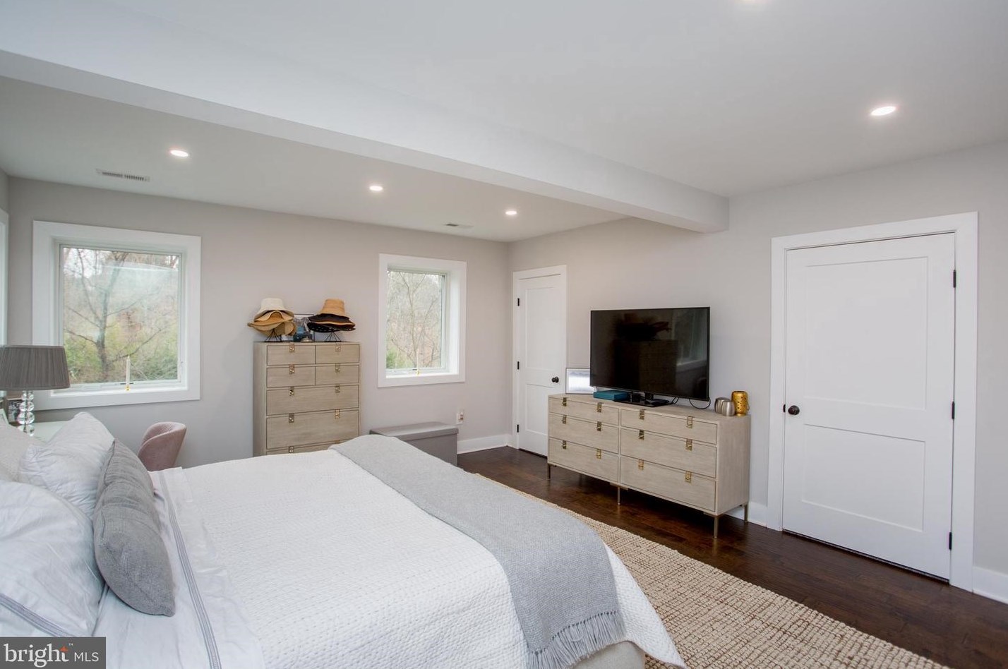 976 Washington Crossing Rd, Upper Makefield PA  18940-2712 exterior