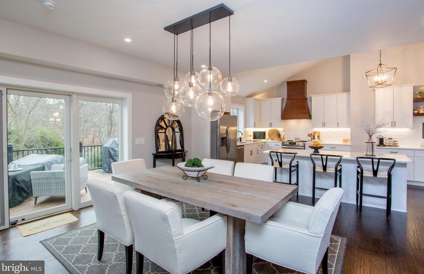 976 Washington Crossing Rd, Upper Makefield PA  18940-2712 exterior