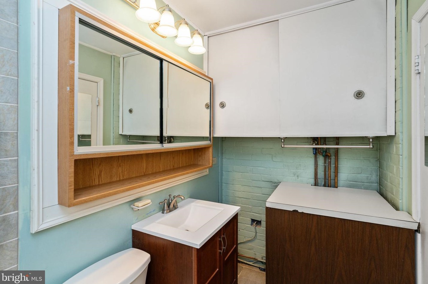 25 Ruby Ln, Levittown PA  19055-1430 exterior