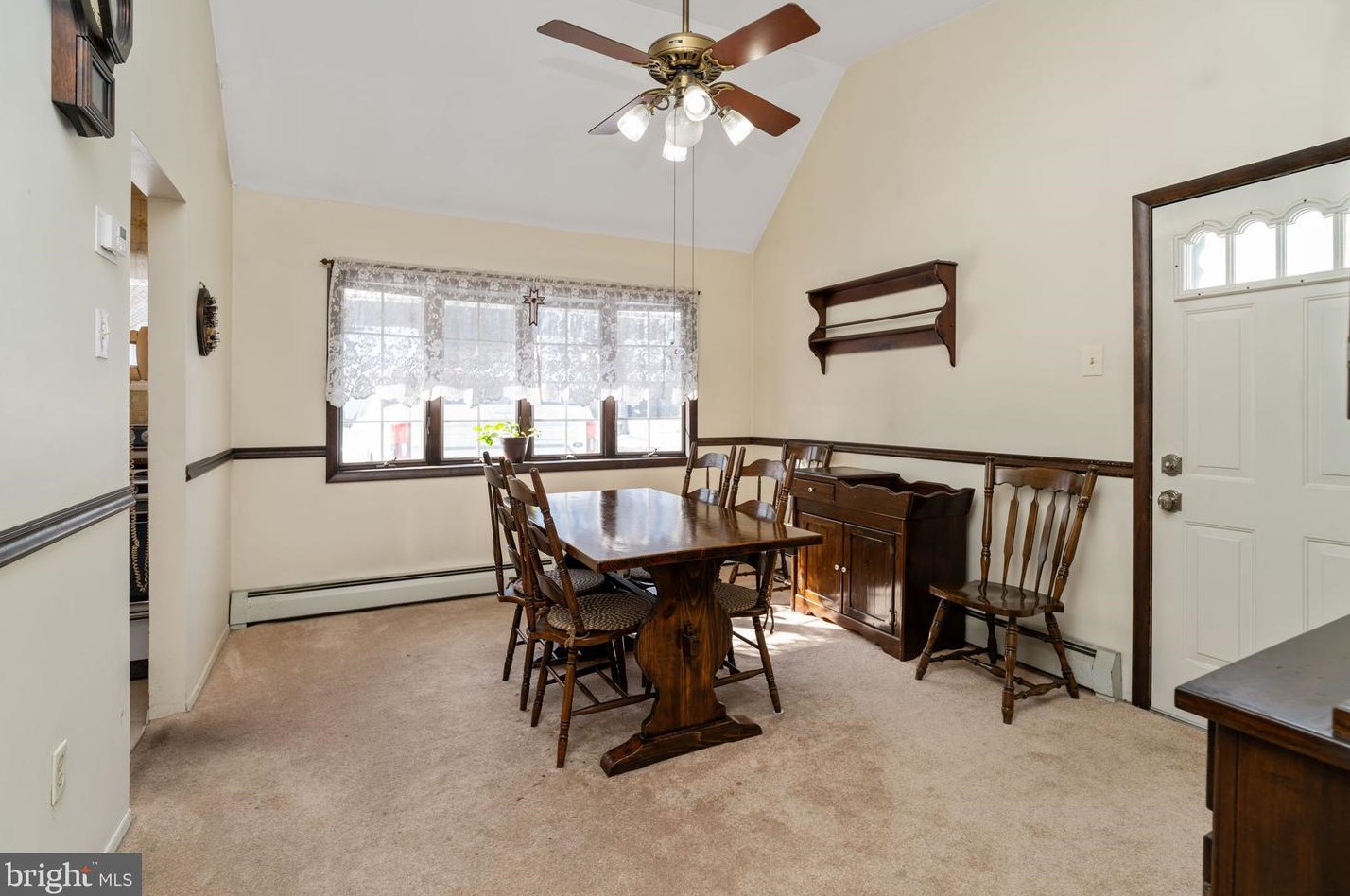 25 Ruby Ln, Levittown PA  19055-1430 exterior