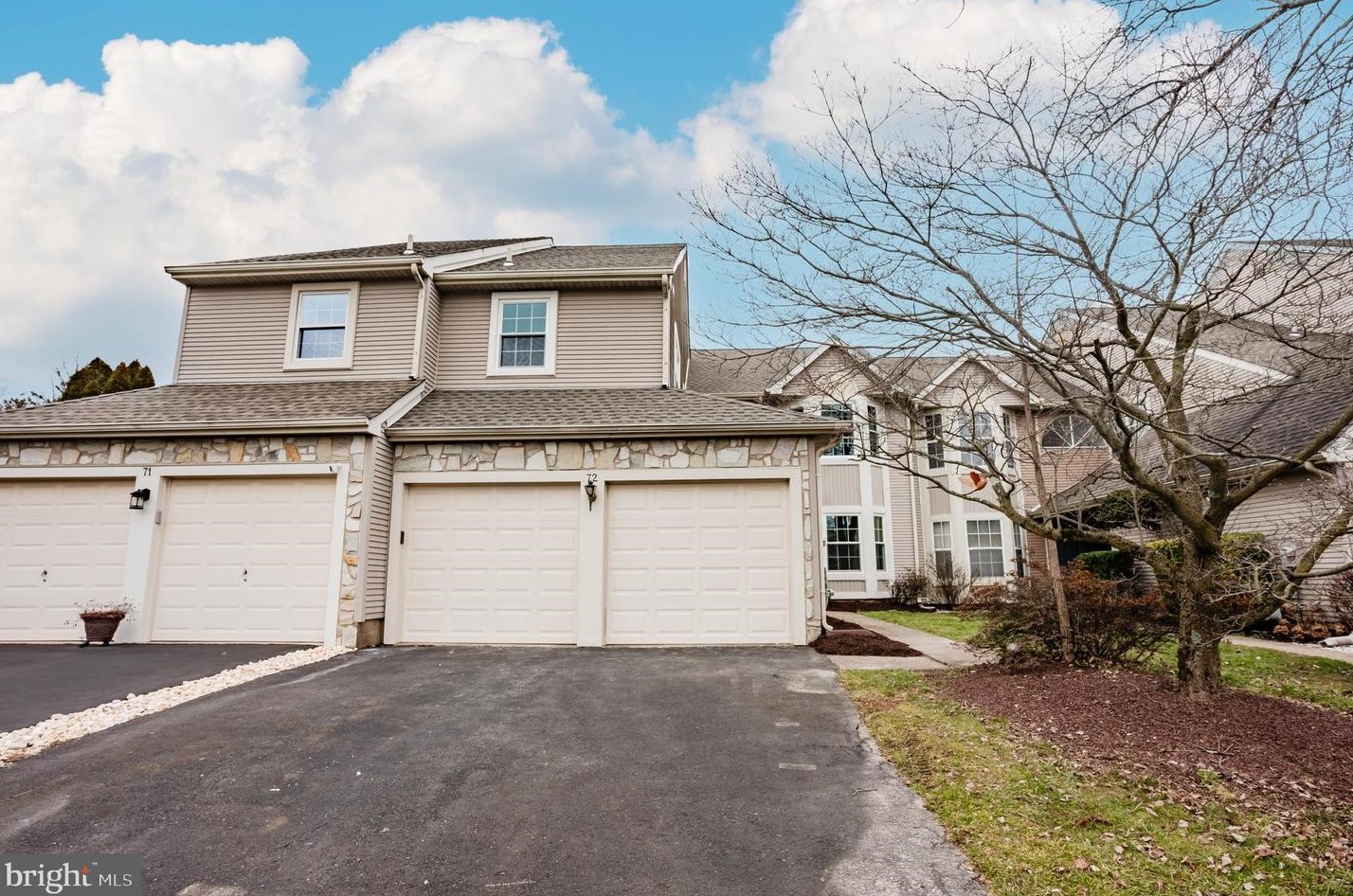 72 Magnolia Dr, Upper Makefield PA  18940-9236 exterior