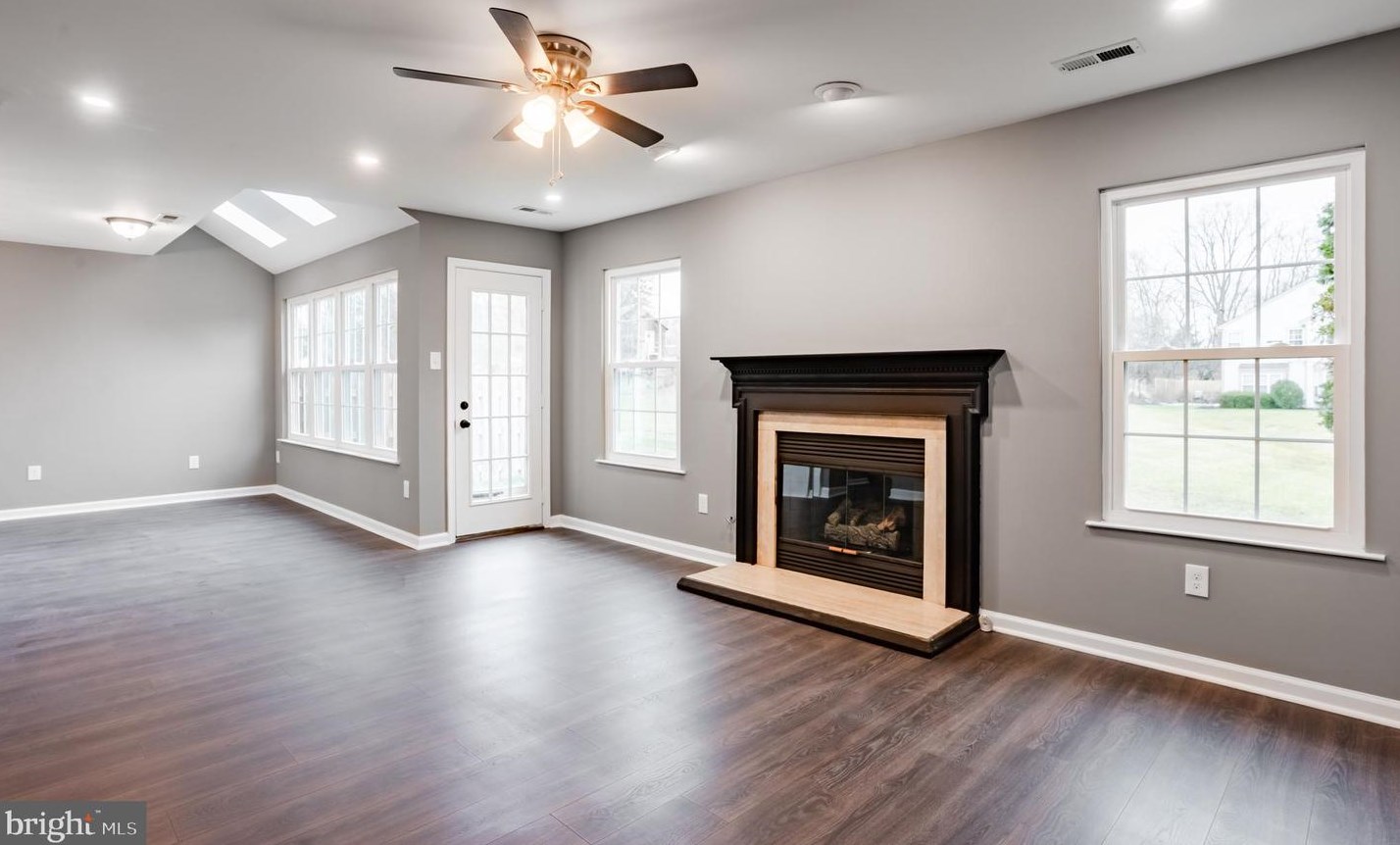 72 Magnolia Dr, Upper Makefield PA  18940-9236 exterior