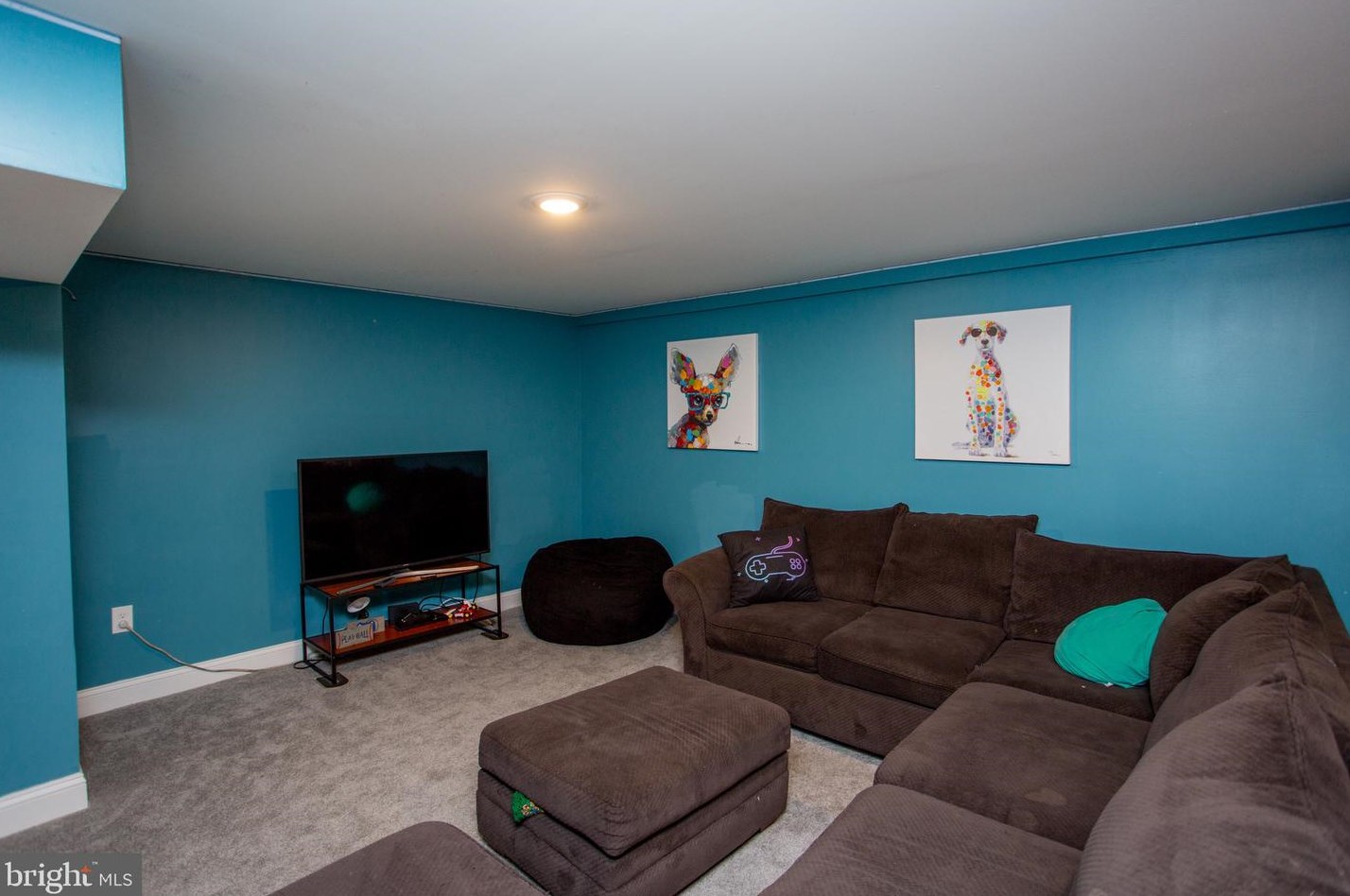 1350 Clearview Dr, Jamison PA  18929-1151 exterior