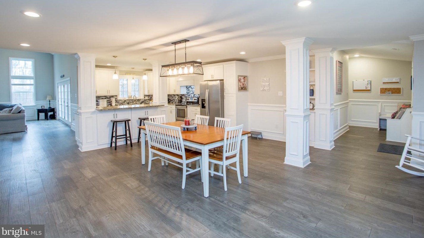 1350 Clearview Dr, Jamison PA  18929-1151 exterior