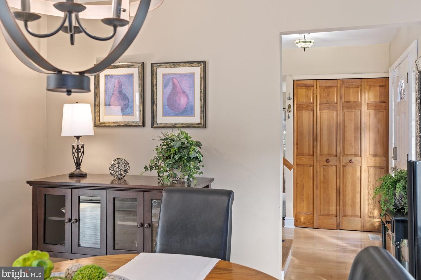 311 Parkview Way, Upper Makefield PA  18940-1138 exterior