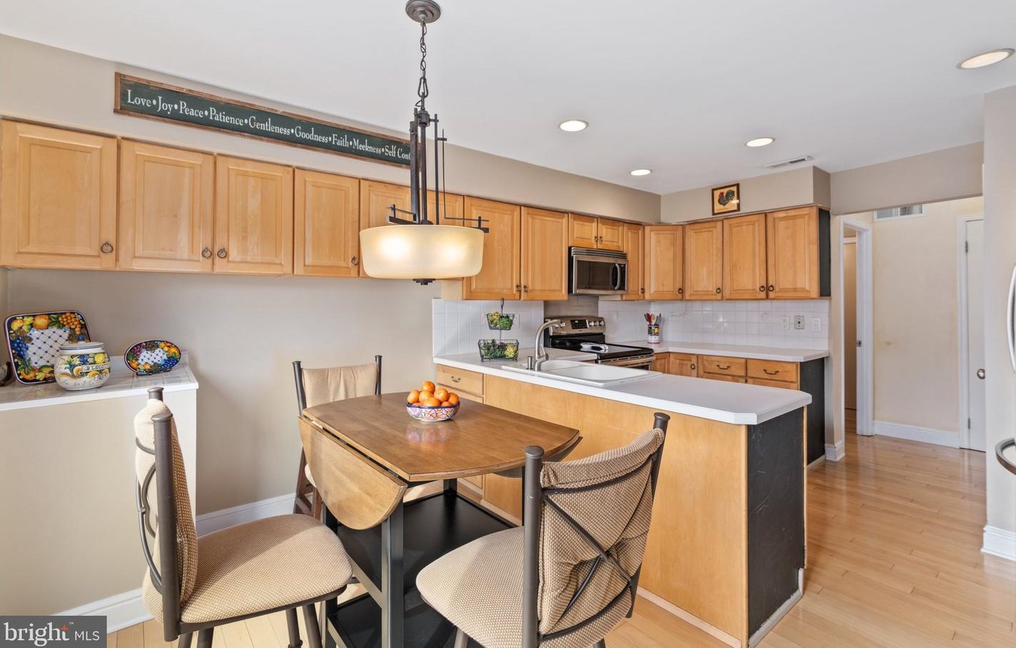 311 Parkview Way, Upper Makefield PA  18940-1138 exterior