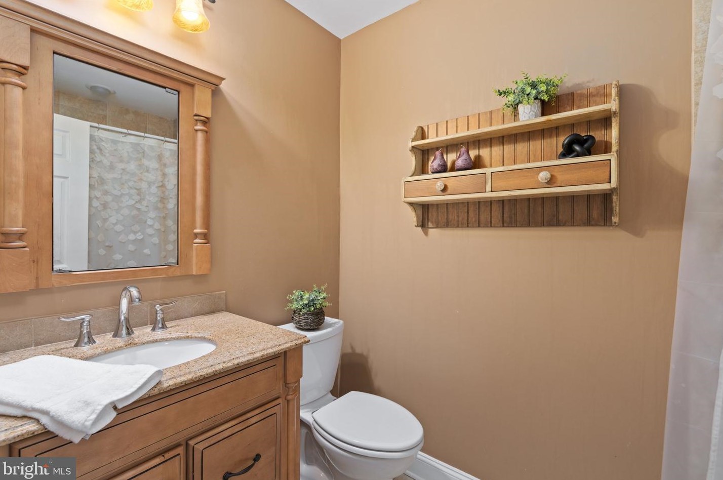 311 Parkview Way, Upper Makefield PA  18940-1138 exterior