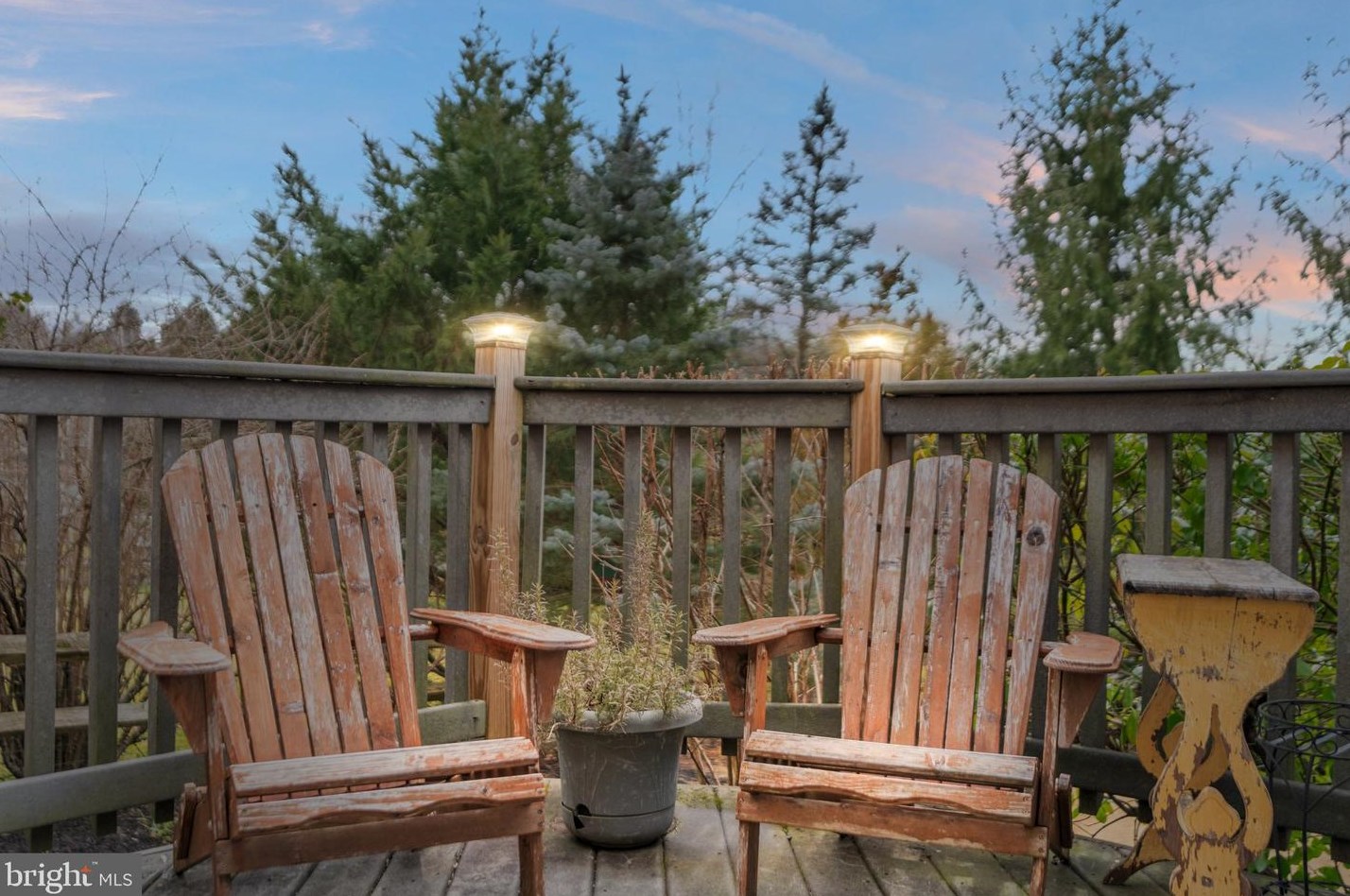 311 Parkview Way, Upper Makefield PA  18940-1138 exterior