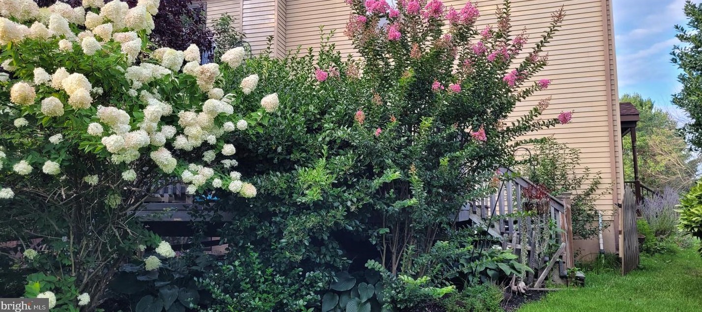 311 Parkview Way, Upper Makefield PA  18940-1138 exterior