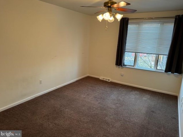 14 Colchester Pl, Upper Makefield PA  18940-1704 exterior