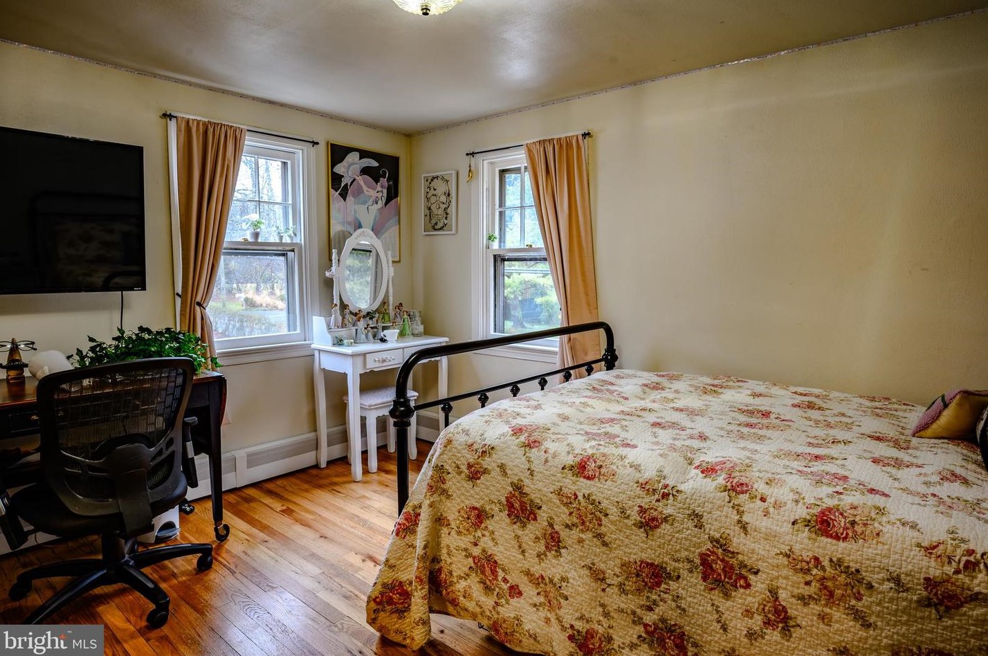 6566 Upper York Rd, New Hope PA  18938-9500 exterior