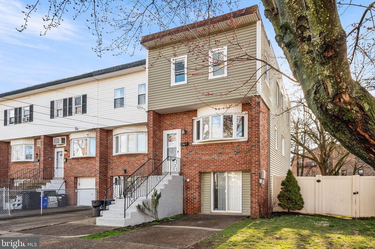 630 New Buckley St, Edgely PA  19007-3929 exterior