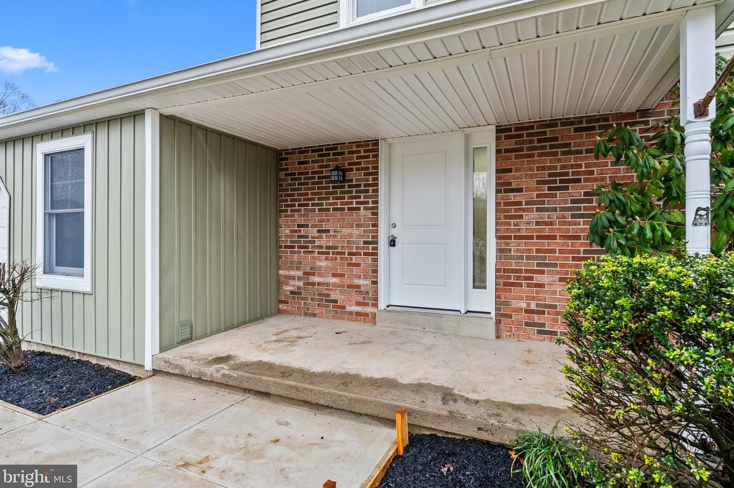 54 Algate Rd, Langhorne PA  19047-8125 exterior