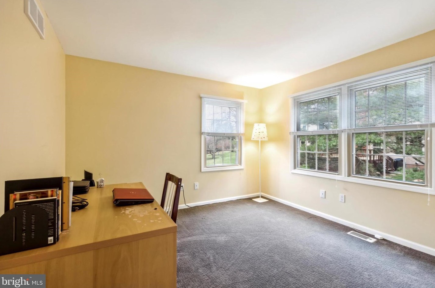 609 Chatham Ct, Chalfont PA  18914-2067 exterior