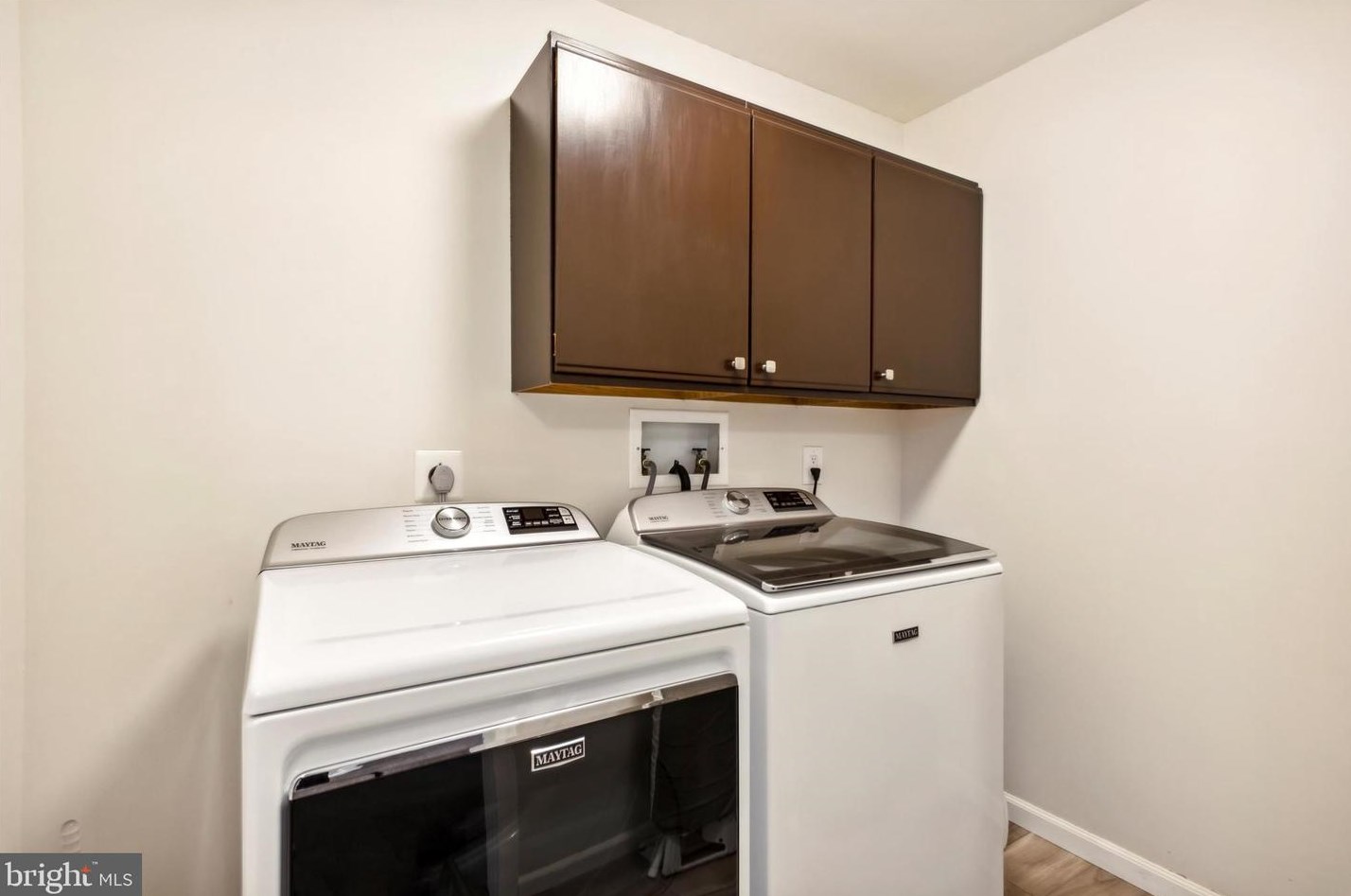 609 Chatham Ct, Chalfont PA  18914-2067 exterior