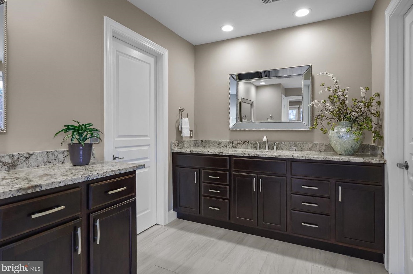 38 Eagleton Farm Rd, Upper Makefield PA  18940-4214 exterior