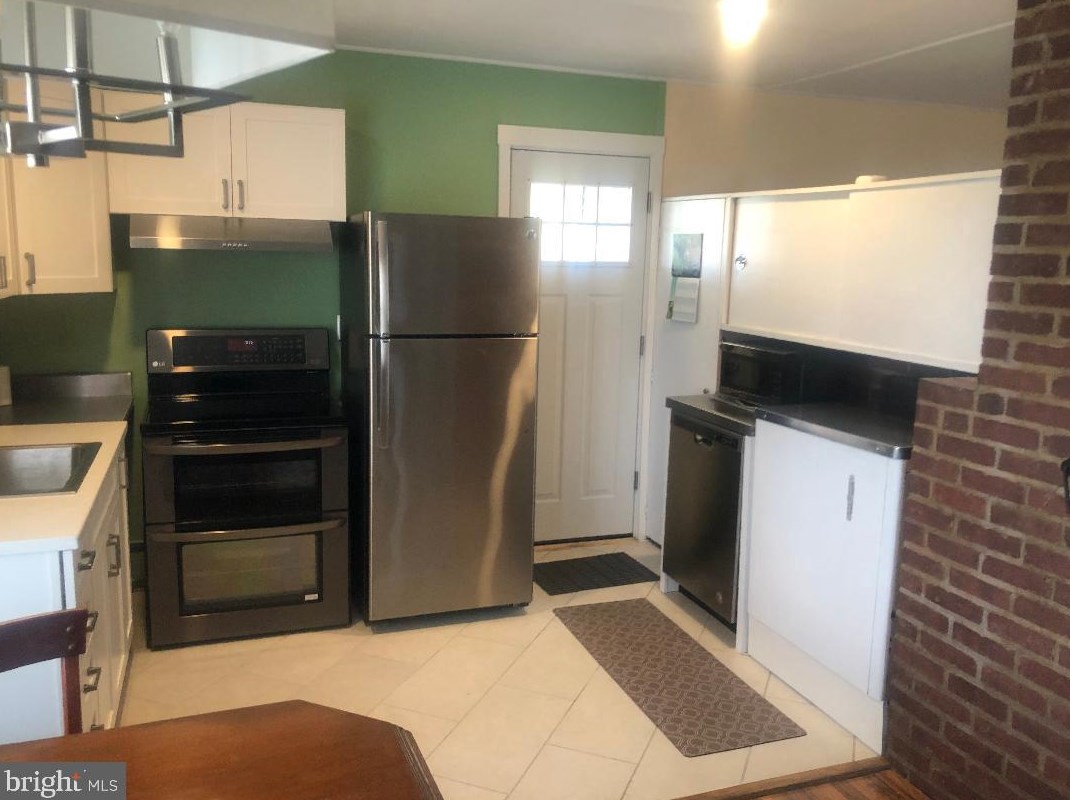 29 Fortune Ln, Levittown PA  19055-2112 exterior