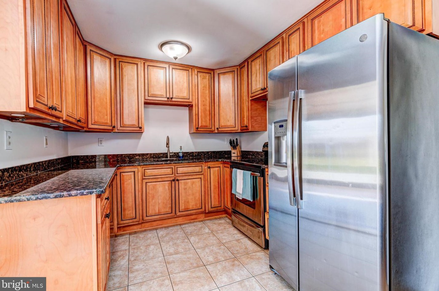 33 Eventide Ln, Levittown PA  19054-2719 exterior