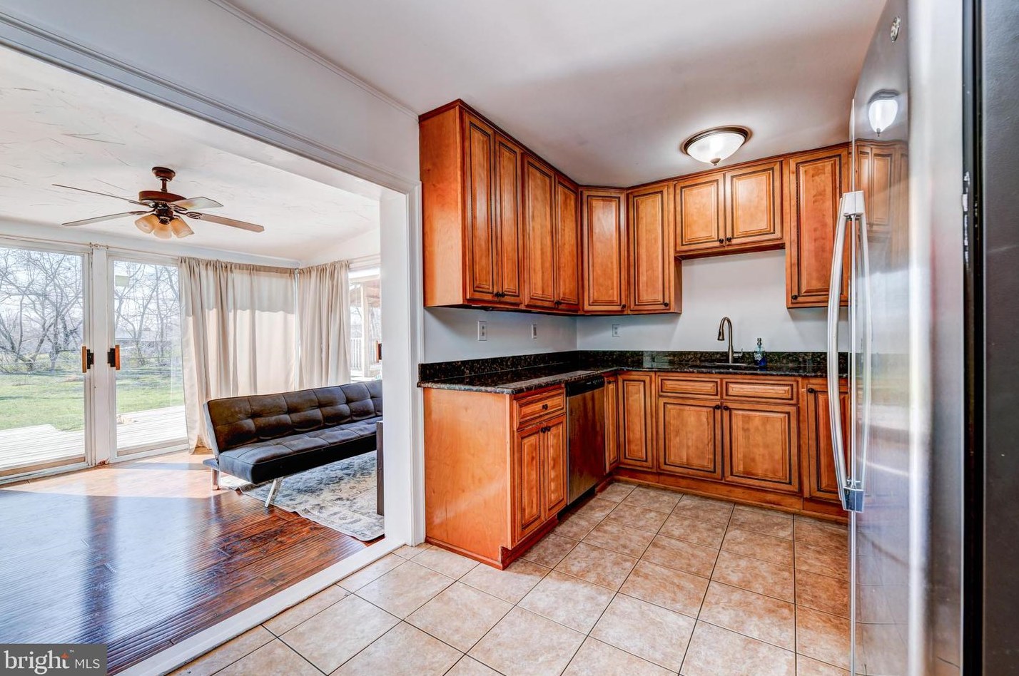 33 Eventide Ln, Levittown PA  19054-2719 exterior