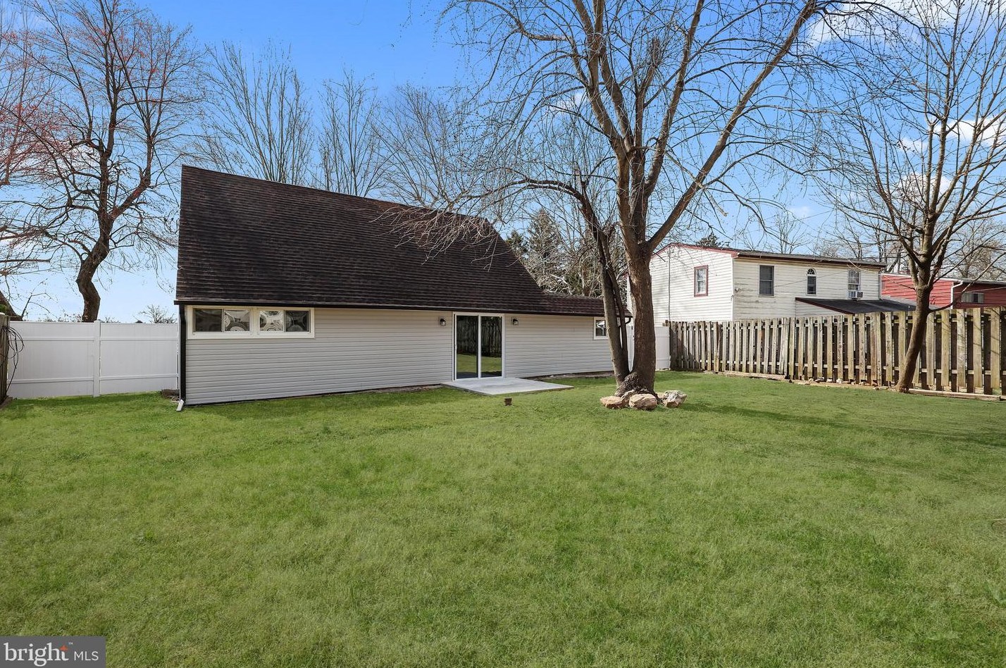 109 Appletree Dr, Levittown PA  19055-1234 exterior