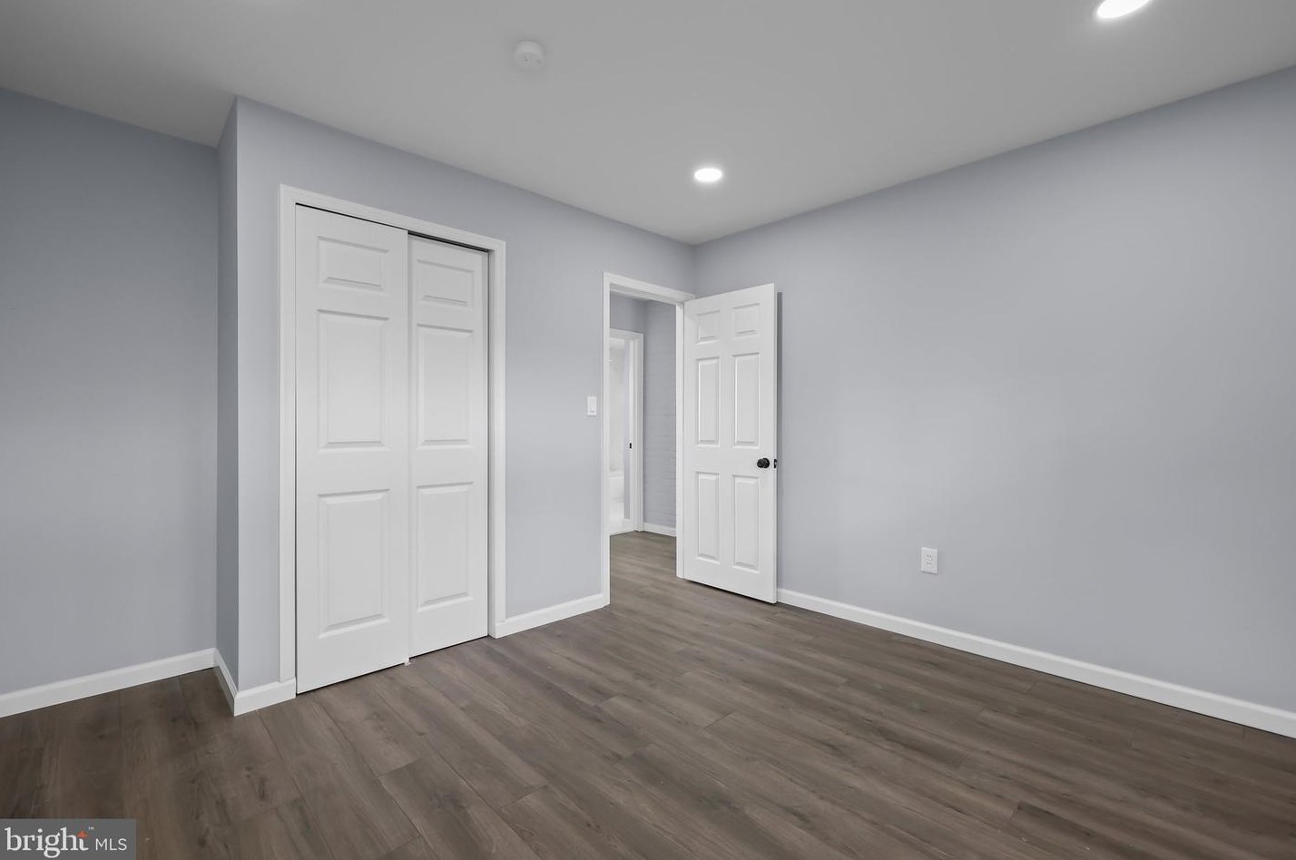 109 Appletree Dr, Levittown PA  19055-1234 exterior