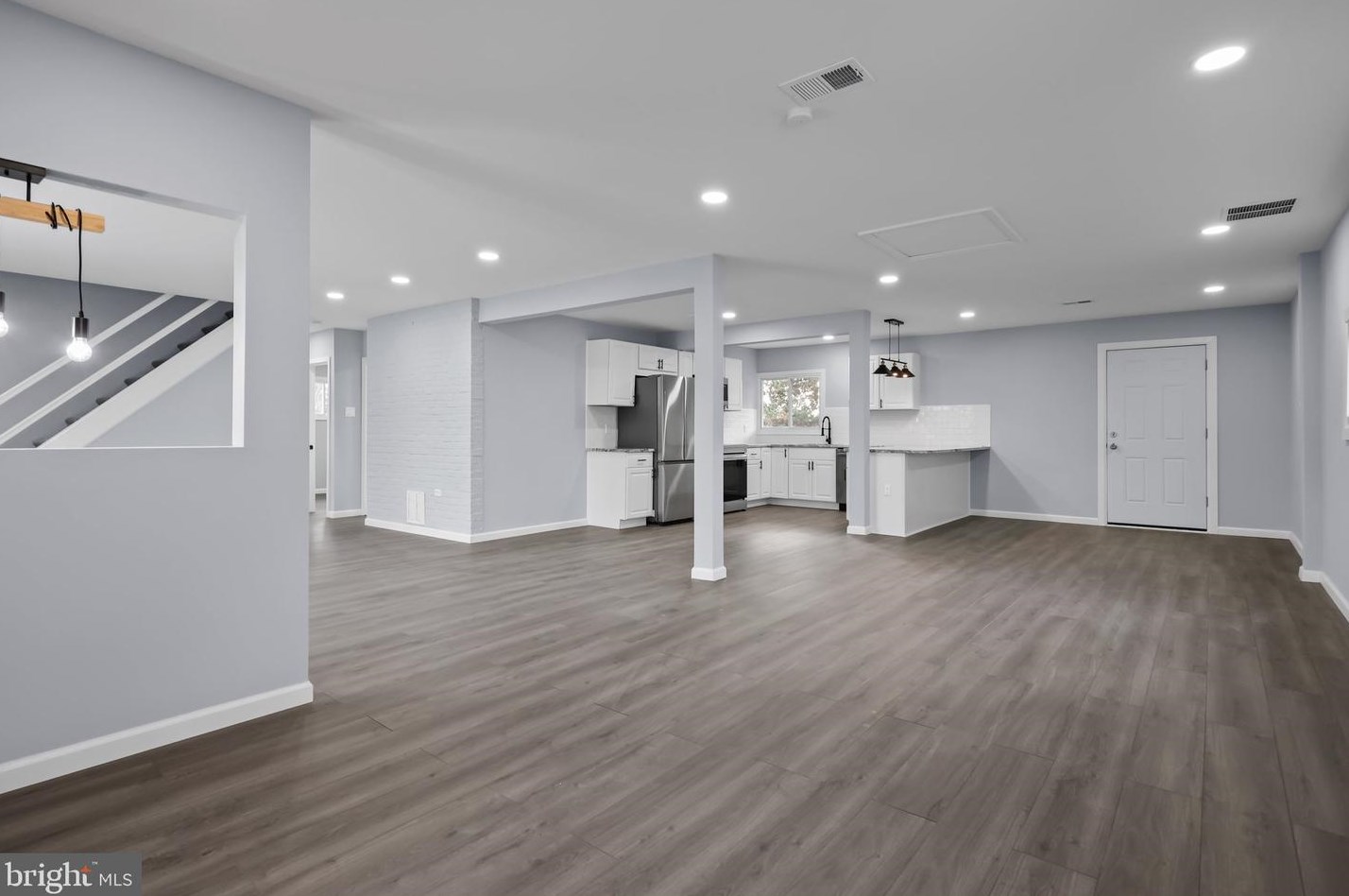 109 Appletree Dr, Levittown PA  19055-1234 exterior