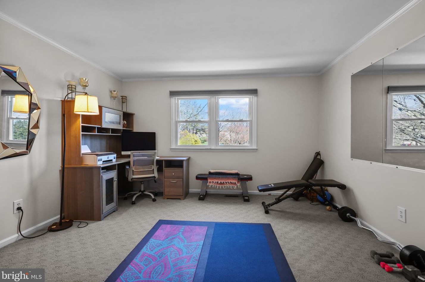 2 Elizabeth Ln, Southampton PA  18954-1011 exterior